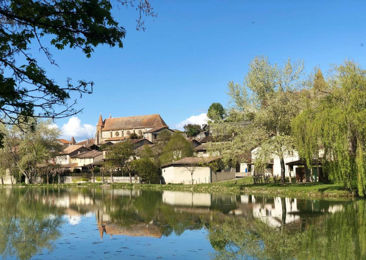 En Bord De Riviere Bed & Breakfast Casseneuil ภายนอก รูปภาพ