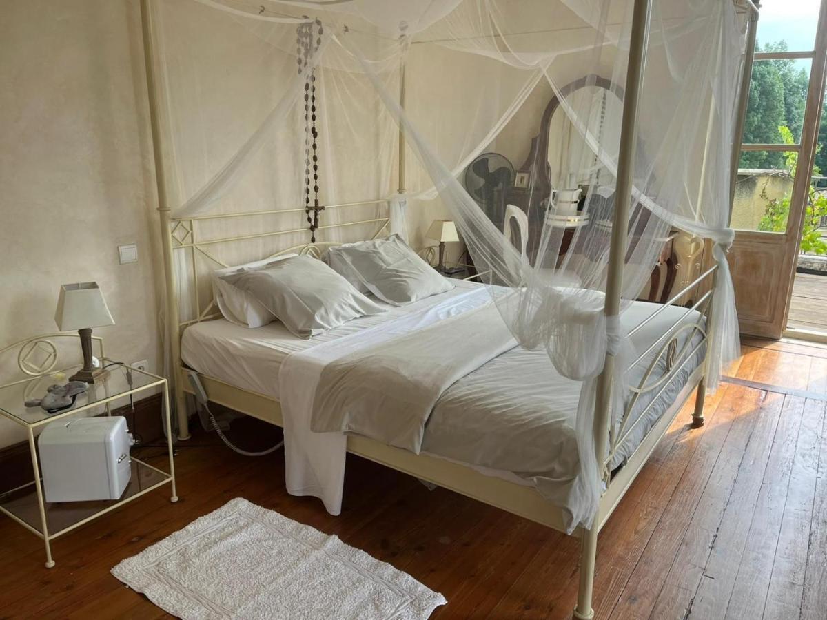 En Bord De Riviere Bed & Breakfast Casseneuil ภายนอก รูปภาพ