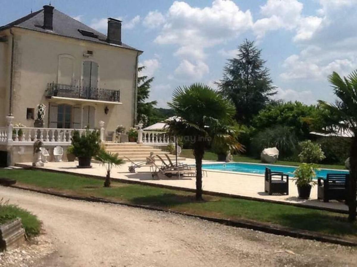 En Bord De Riviere Bed & Breakfast Casseneuil ภายนอก รูปภาพ
